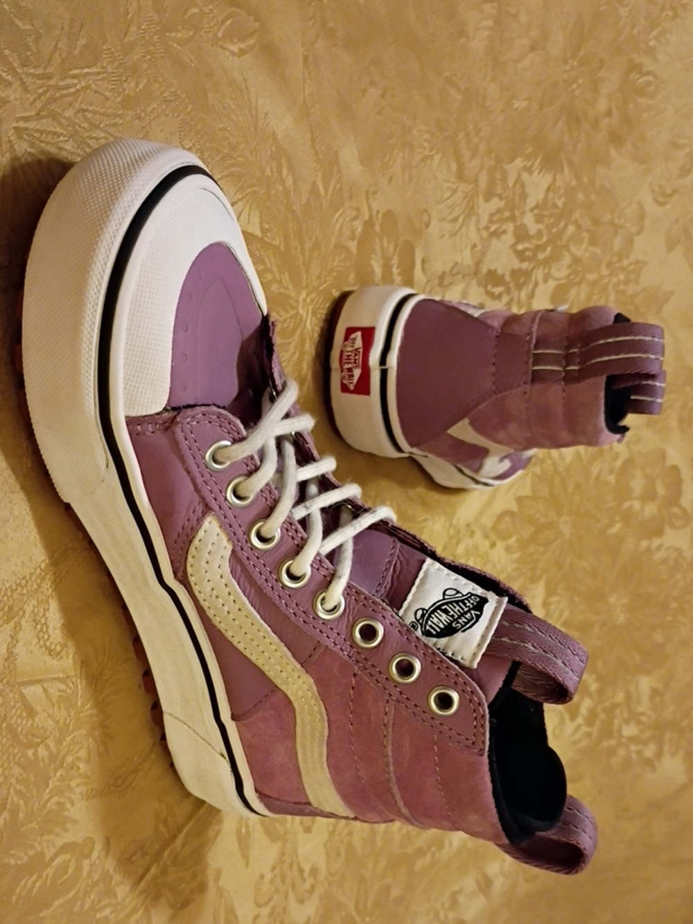 VANS Lavender Sk8-Hi High Top Sneakers with White Stripe Women's 6.0 Men's 4.5